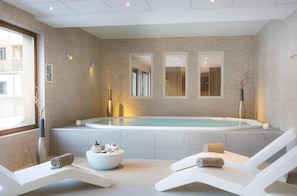 Spa - Wifi, view mountain, swimming pool, tv, ski locker, 65-70m², Arêches-Beaufort (Beaufort)