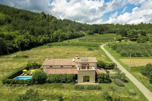 Exterior - Villa Dol- a Traditional Istrian house with swimming pool, jacuzzi and sauna (Buzet)