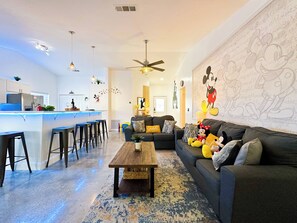 TV, table football - Themed Home in amazing Resort Near Disney 215201! (Kissimmee)