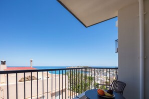 Property grounds - Rea Apartments RA12 (Rethymno)