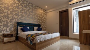 Deluxe Double Room - Letstay Business Suite (Noida)