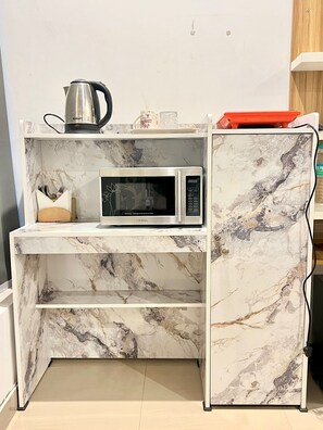 Microwave - Letstay Business Suite (Noida)