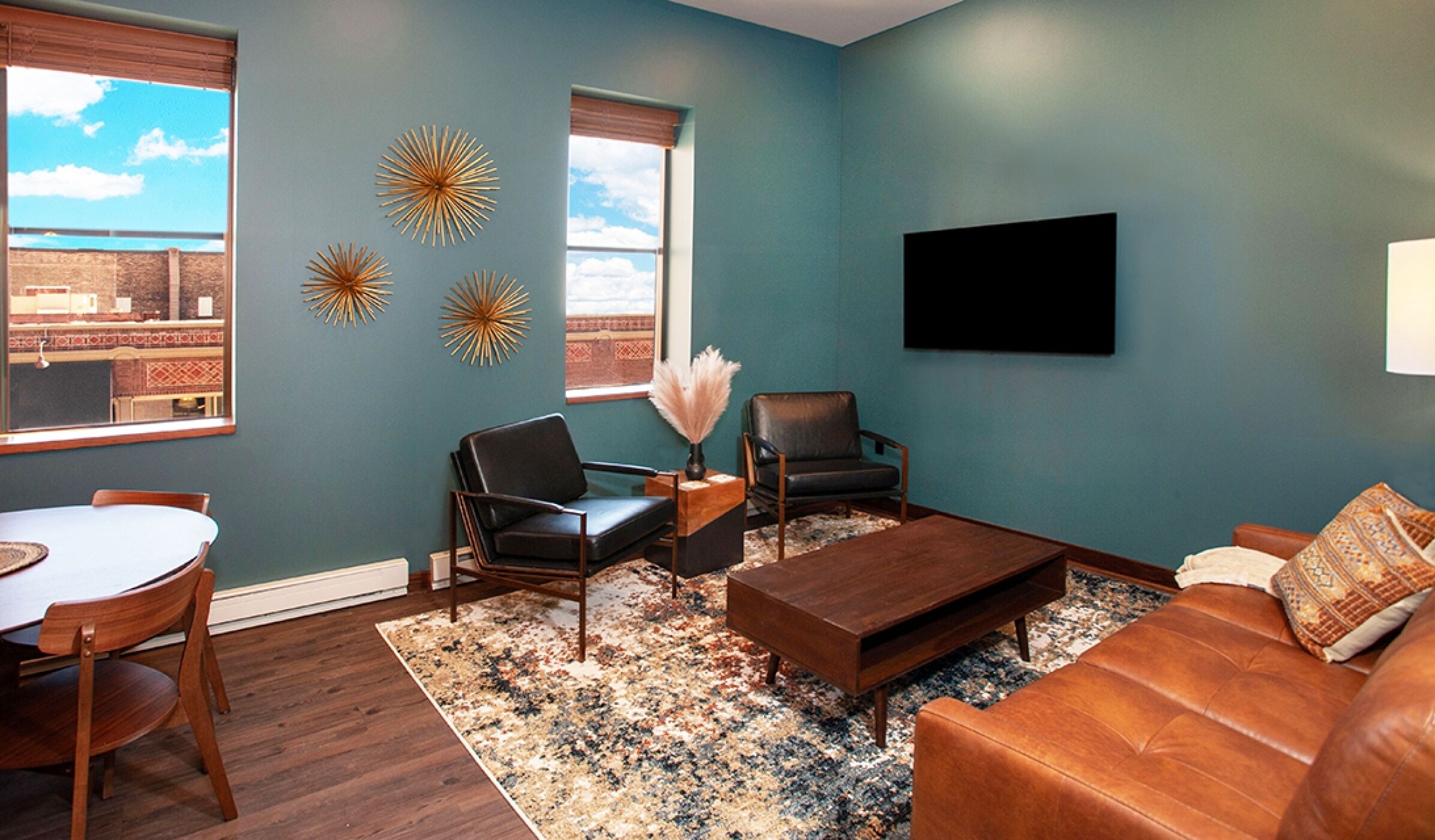 NEW! Suite 3, Great Location, + Onsite Parking