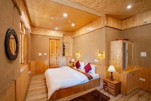 TIRTHAN ROYAL SUITE | Bed sheets