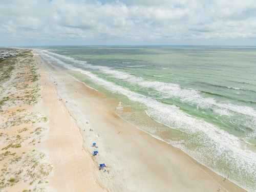 Beachside Condo Near Downtown St. Augustine | Elevator & Pools