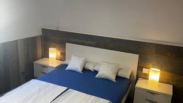 3 chambres, fer et planche Ă repasser, Wi-Fi, draps fournis