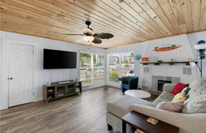 Apartment | 2 bedrooms - Fun in the Sun 1 in Fort Myers Beach (Fort Myers Beach)