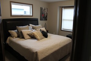 4 bedrooms, free WiFi, bed sheets