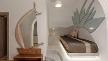 Deluxe Apartment | Living area | 32-inch Smart TV with cable channels