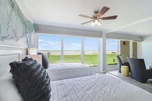 2 bedrooms, iron/ironing board, travel crib, free WiFi - Gulfstream Condos Unit 112 | Ground Floor | Gulf Front Views (Corpus Christi)