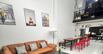 Cozy Sukhumvit House, suit to big group. Near BTS phrakanong.