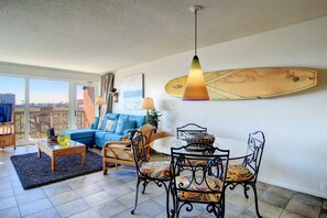 Smart-TV, DVD-Player, Bücher