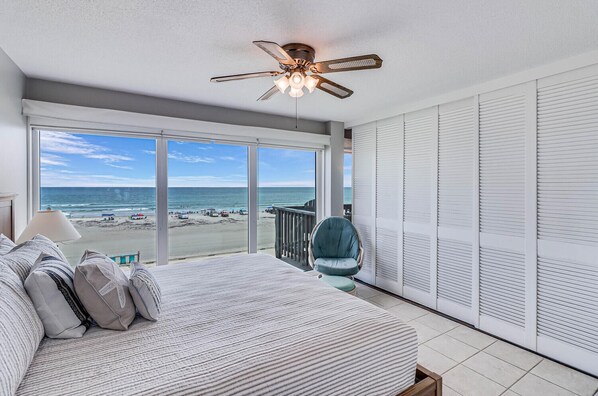 2 bedrooms, iron/ironing board, travel crib, free WiFi - Gulfstream Condos Unit 308 | Amazing Beach Views | Heated Pool, Hot Tub (Corpus Christi)