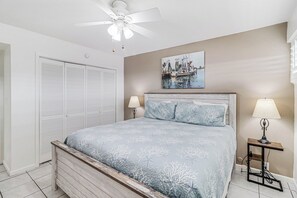 2 bedrooms, iron/ironing board, travel cot, free WiFi - Unit 403 Private Balcony/Heated Pool & Hot Tub / BBQ (Corpus Christi)