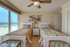 2 soverom, strykejern/-brett, reiseseng for barn og wi-fi (inkludert)