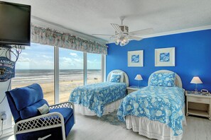 2 室のベッドルーム、アイロン / アイロン台、旅行用ベビーベッド、WiFi (無料)