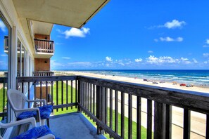 Property grounds - Gulfstream Condos Unit 516 | Gulf-Front Balcony | Pool & Hot Tub (Corpus Christi)