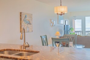 Interior - Gulfstream Condos Unit 521| Gulf-View Balcony | Heated Pool, Hot Tub (Corpus Christi)