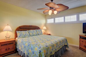 4 室のベッドルーム、アイロン / アイロン台、旅行用ベビーベ ッド、WiFi (無料)