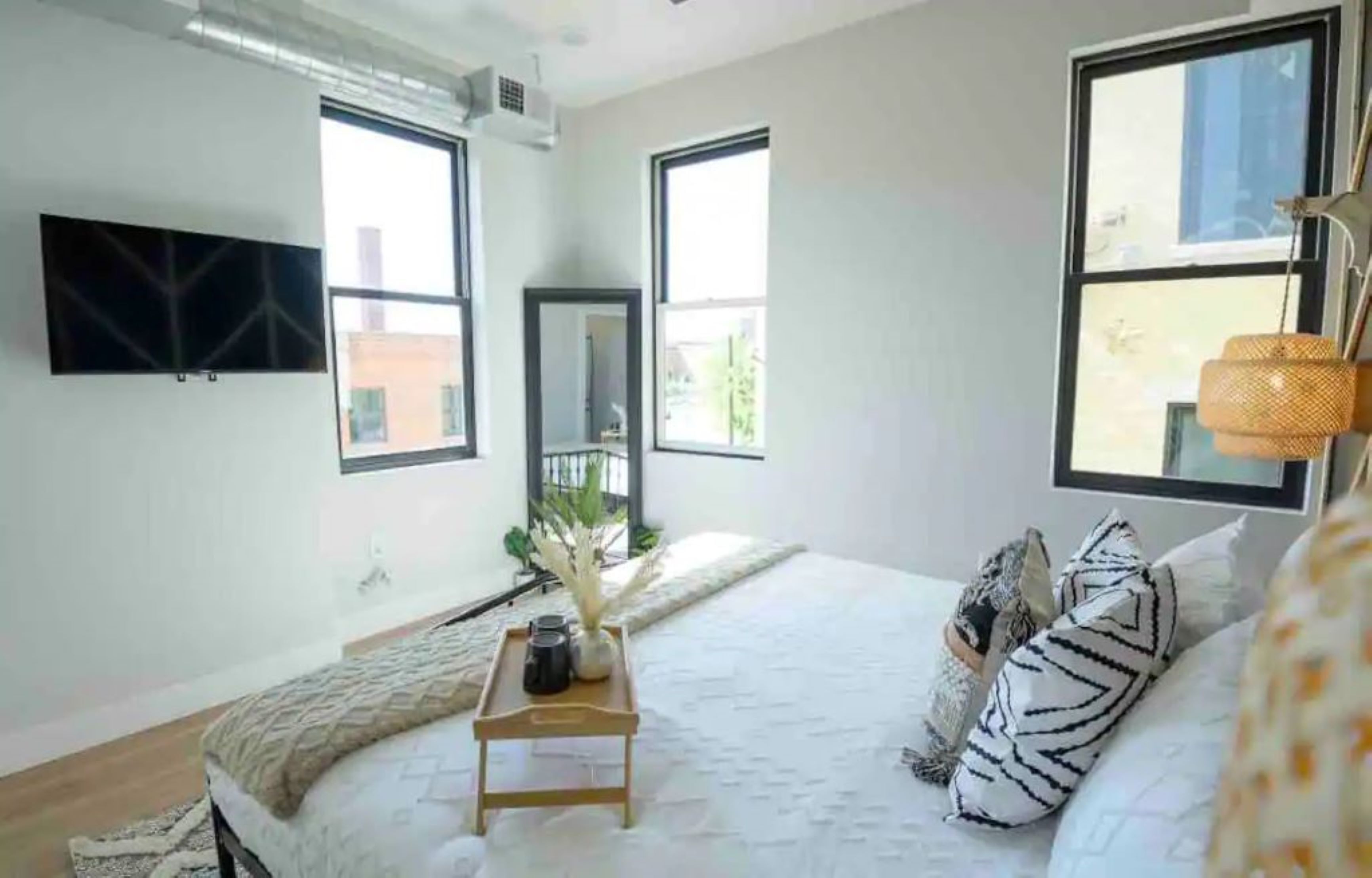 1 chambre, bureau, fer et planche à repasser, accès au Wi-Fi (inclus)