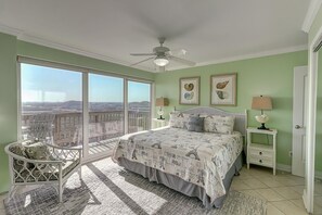2 bedrooms, iron/ironing board, travel crib, free WiFi - Gulfstream Condos Unit 619 | Scenic Gulf-View Extended Balcony (Corpus Christi)