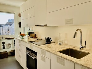 Fridge, microwave, oven, dishwasher