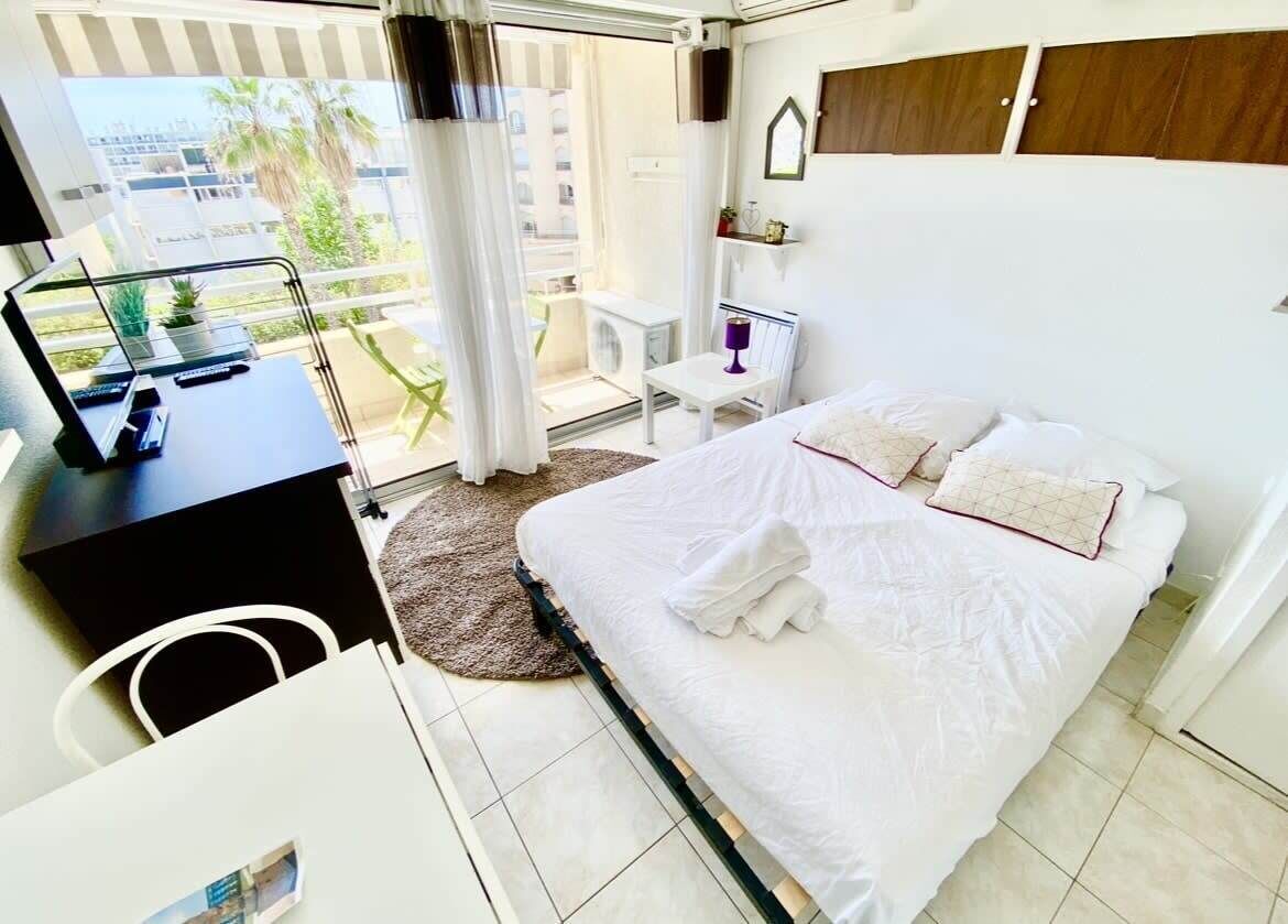 1 chambre, literie fournie