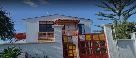 Façade de l’hébergement