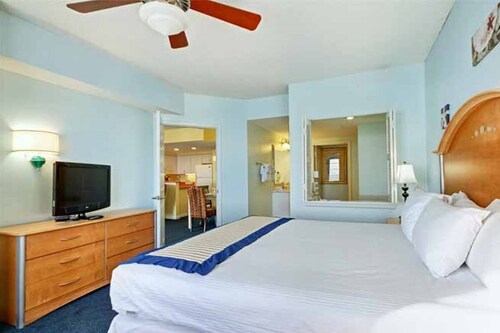 Daytona Ocean Walk Wyndham 1 bedroom sleeps 4 view