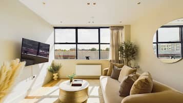 Classic Apartment, 2 Bedrooms, Bathtub | Individually decorated, individually furnished, desk, laptop workspace
