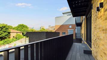 Comfort Apartment, 3 Bedrooms, Balcony | Balcony