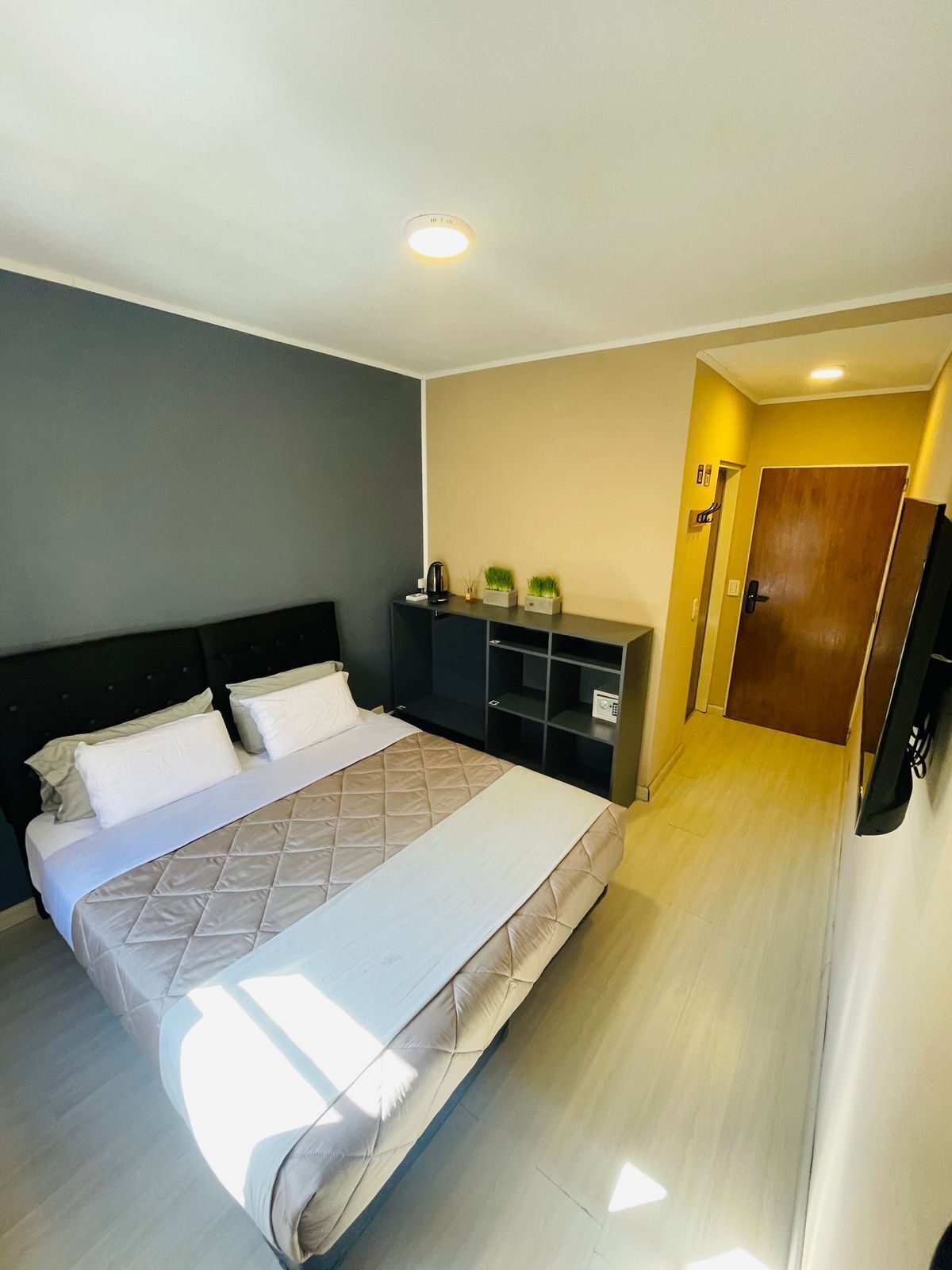 Comfort Double Room | In-room safe, soundproofing, iron/ironing board, free WiFi