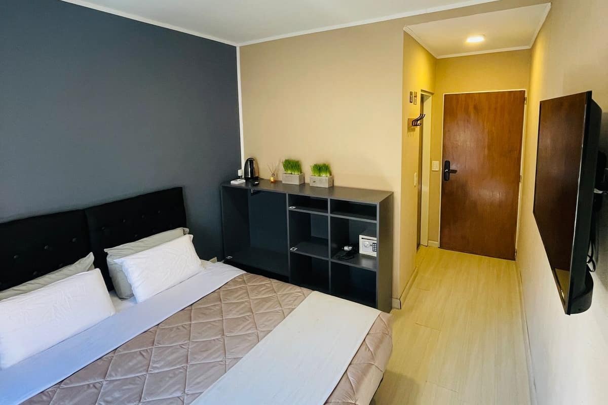Comfort Double Room | In-room safe, soundproofing, iron/ironing board, free WiFi