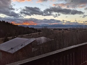 Property grounds - Mountain Home with Stunning Views & Hot Tub (Victor)
