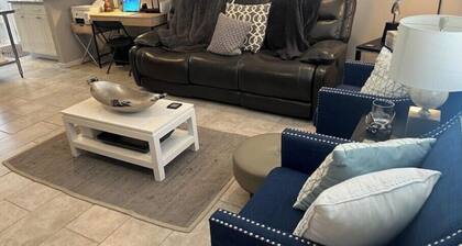 NEWLY RENOVATED HOME with high speed WiFi, gourmet kitchen, outdoor grilling.