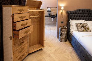 Superior Double Room - stile raro suite (Caserta)