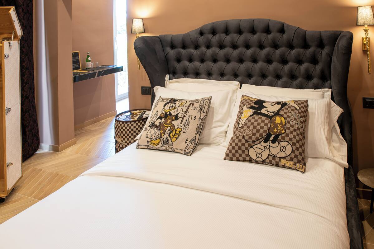 Superior Double Room | Soundproofing, free WiFi, individually furnished