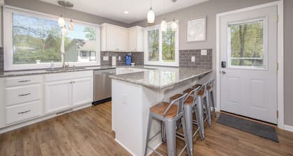 New! Remodeled waterfront home in Portage Lakes! Close to Everything!