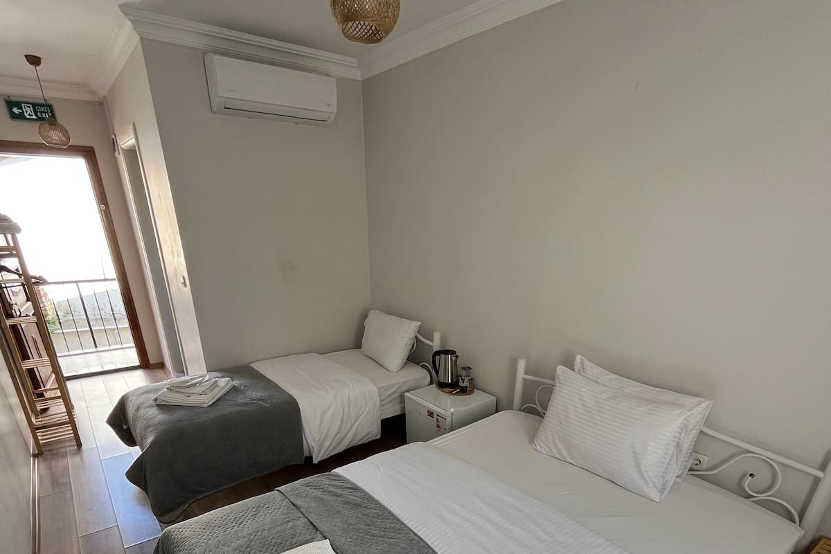 Habitación estándar con 1 cama matrimonial o 2 individuales | Minibar, wifi gratis y ropa de cama