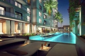 Pool - Grand Islander HGVC Beachfront Resort & Spa, Pool! (Honolulu)