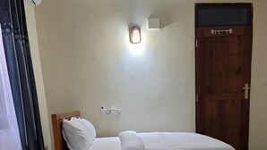Room - Revic Hotel - Airbnb & Apartments (Dar es Salaam)