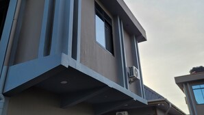 Exterior - Revic Hotel - Airbnb & Apartments (Dar es Salaam)
