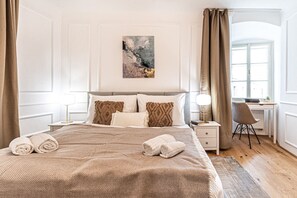 1 bedroom, desk, iron/ironing board, free WiFi