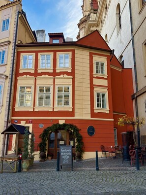 Exterior - Elegant apartment with 2beds in Prague City Center (Prague)