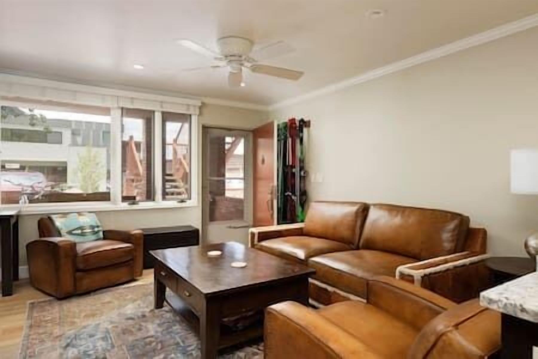 2/2 BEDROOM IN ASPEN CORE-JUST REMODELED-FIREPLACE