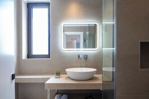 Hair dryer, towels, shampoo, toilet paper - Rea Apartments RA21 (Rethymno)