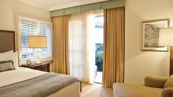 1 slaapkamer, een strijkplank/strijkijzer, internet, beddengoed