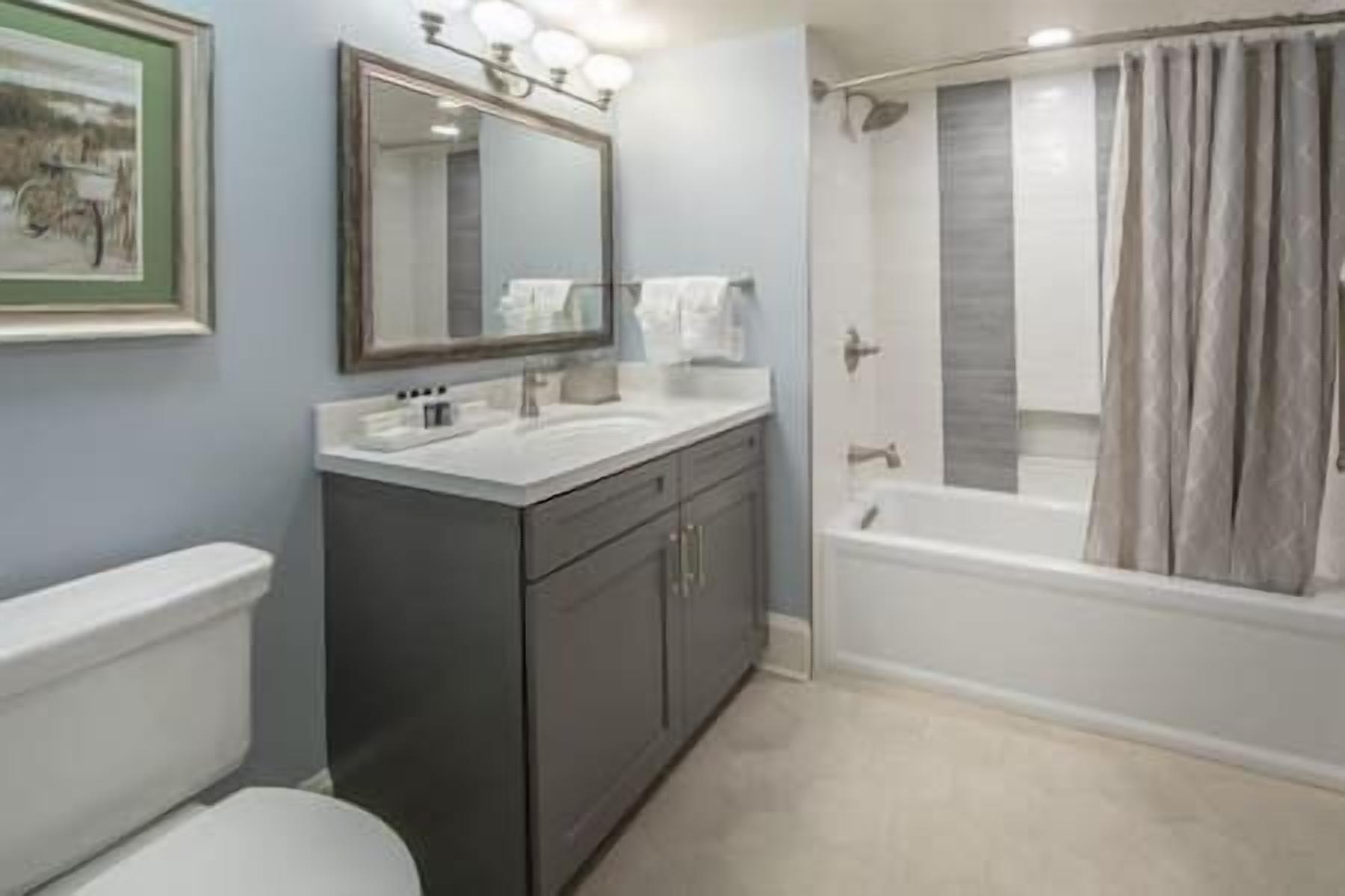 Holiday Inn Cape Canaveral Beach Resort-1BDR-suite