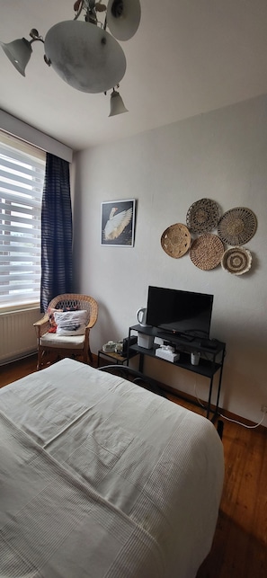 Room, 3 Bedrooms, Patio, Garden View | Room amenity - Room-terrace of the Friends of Visé (Vise)