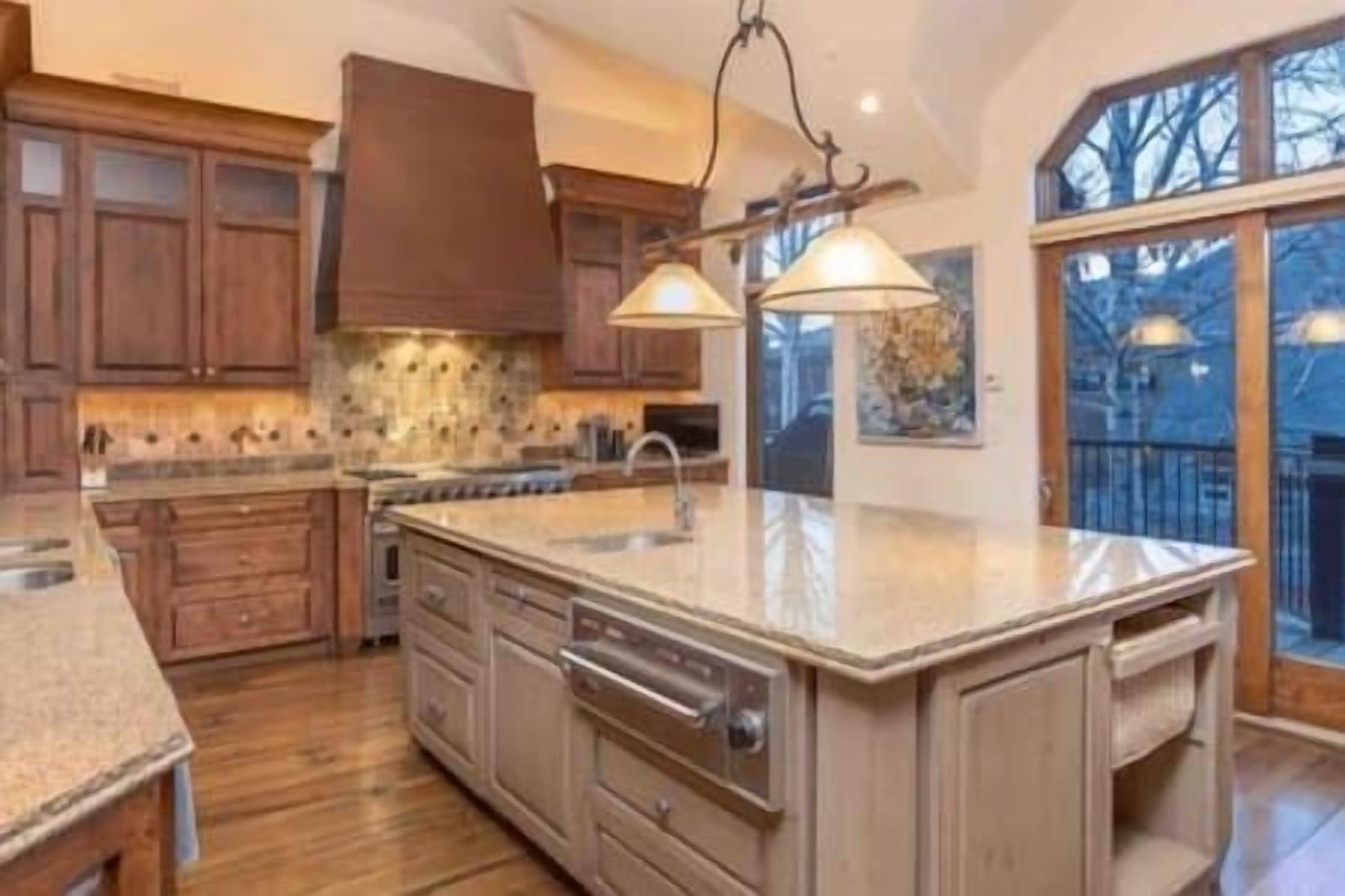 5 Luxury Townhome Aspen Core Hot Tub!